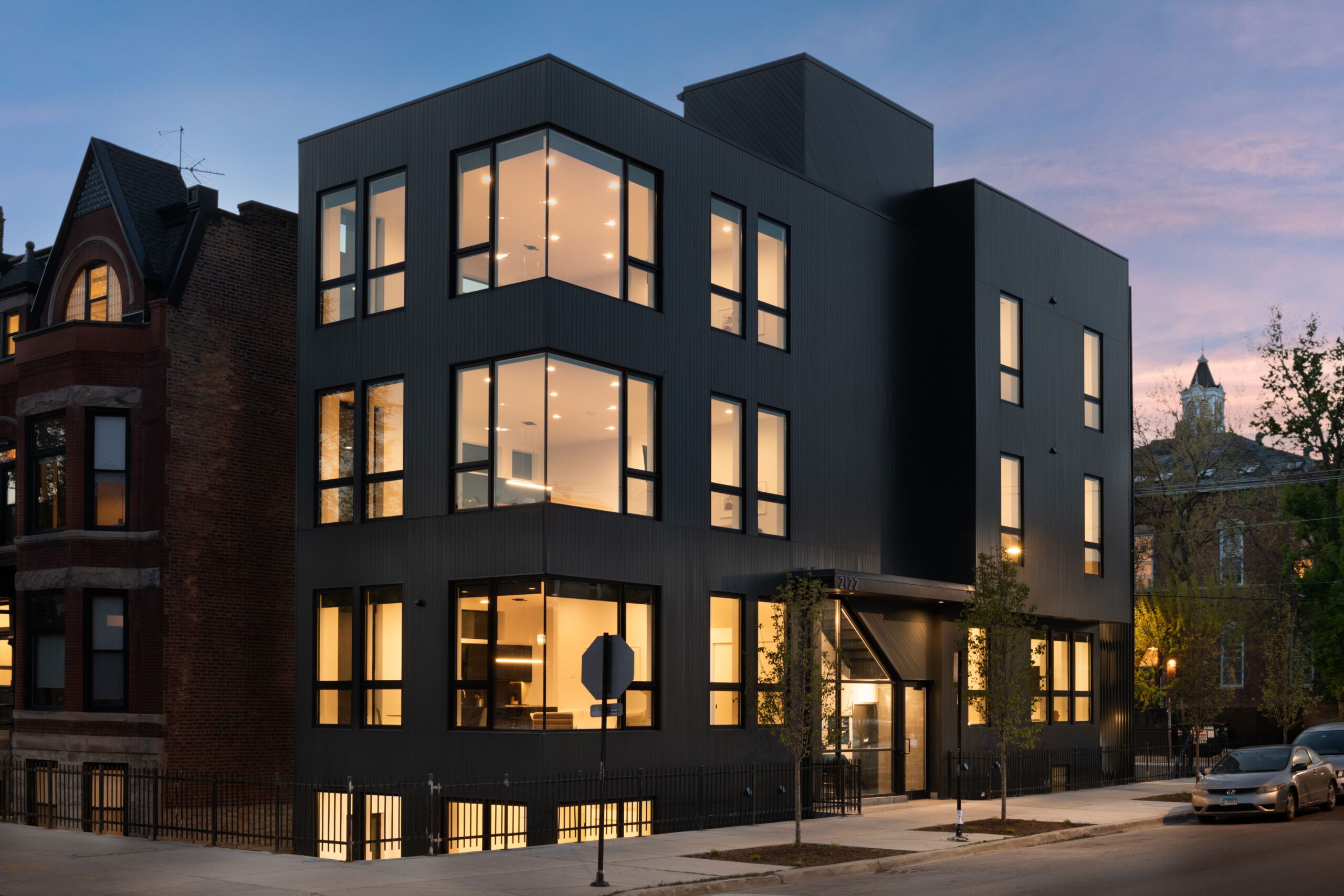 2122-S-Hoyne-Ave-Twilight-2-copy