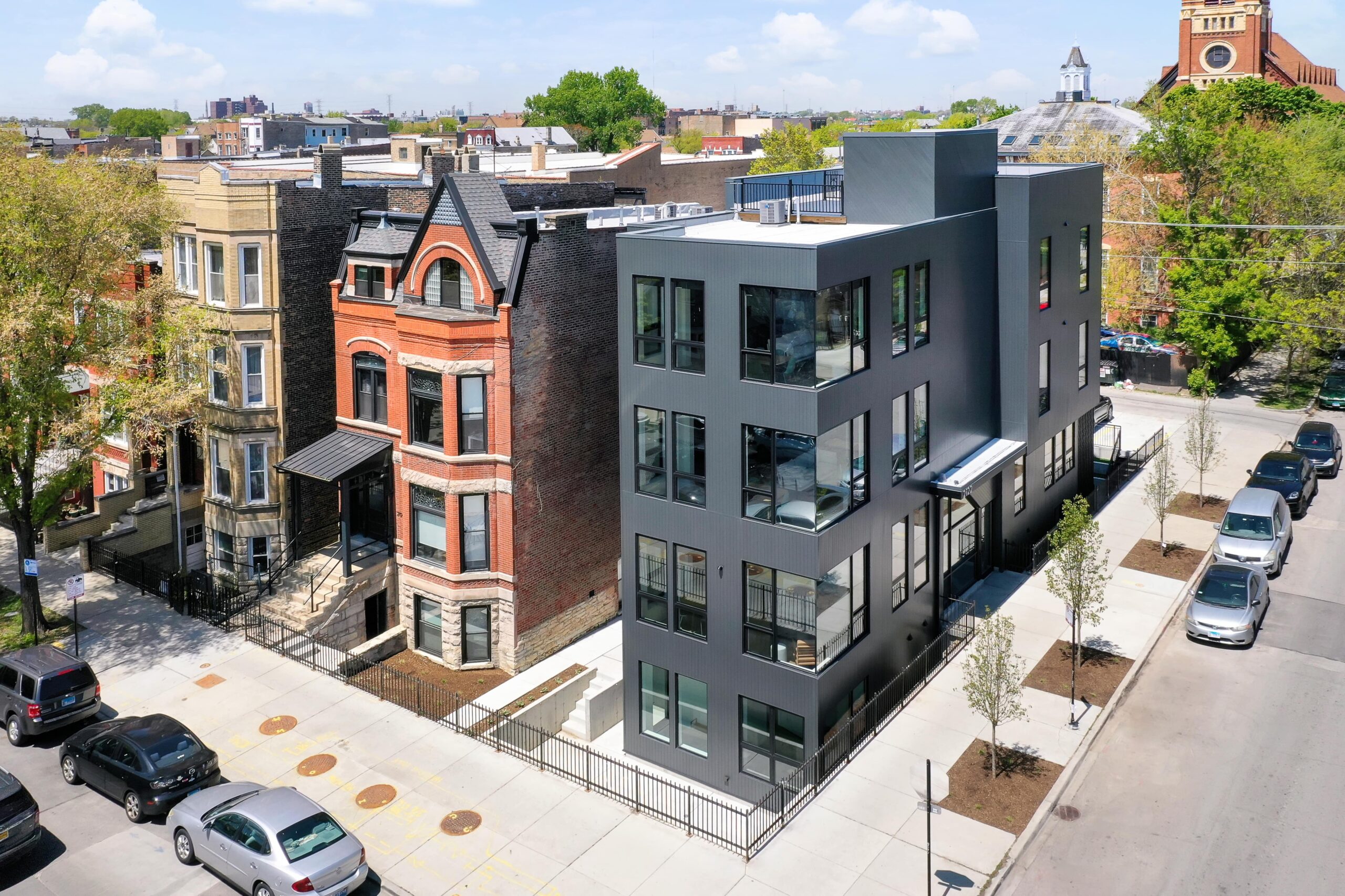 WEB_Avenue Builders 2122 S Hoyne-21-min